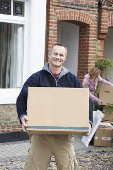 Man and van moving items near Canary Wharf apartments