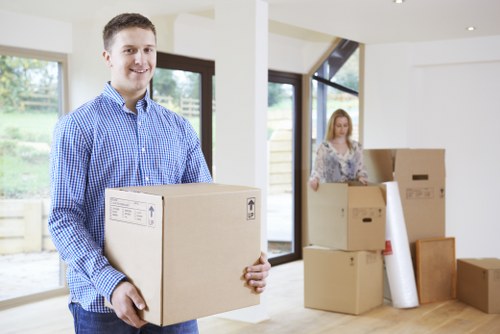 Packing and loading service for a home move in Canary Wharf