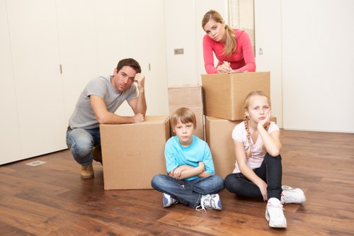 Local Canary Wharf moving service focused on care and efficiency
