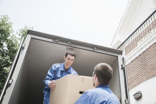 Commercial and residential moving support in Canary Wharf